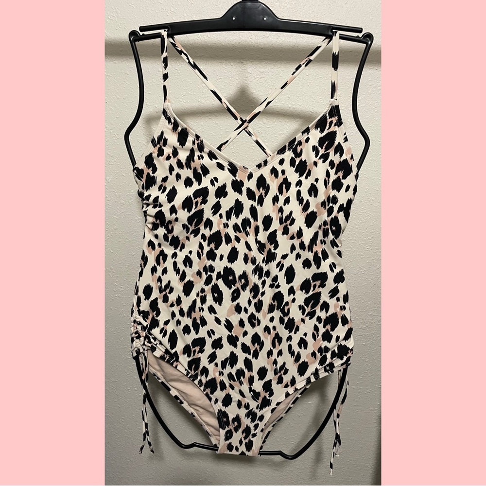 Kona Sol Leopard Animal Print One Piece Swimsuit